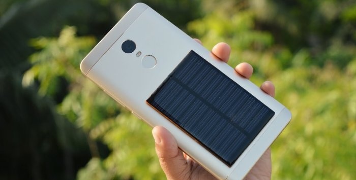 Přidání solárního panelu do smartphonu