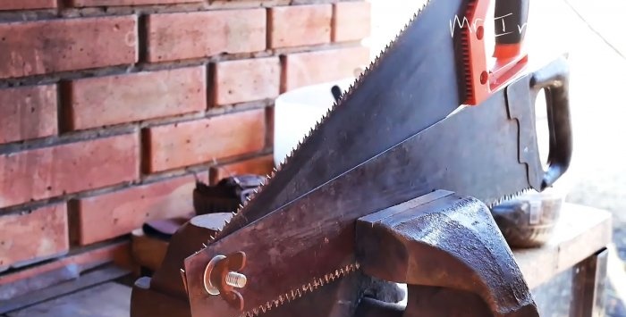 Metal cutter made from old wood hacksaws
