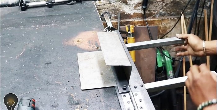 How to make a sheet bender from a corner and door hinges