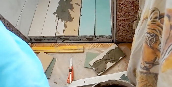 Πώς να φτιάξετε γρήγορα και αξιόπιστα ένα κατώφλι για μπαλκόνι από γυψοσανίδες και πλακάκια που έχουν απομείνει