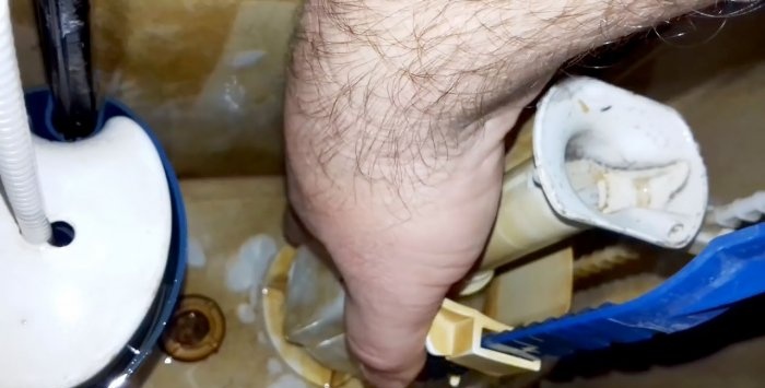 Gyors és 100 módszer a szivárgó WC-tartály javítására