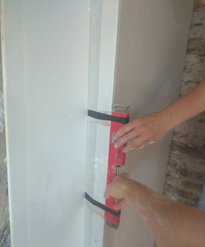 Avretting og etterbehandling av vegger med gipsplater