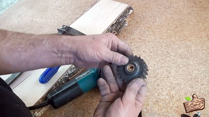 How to turn a timing gear into a full-fledged wood cutter