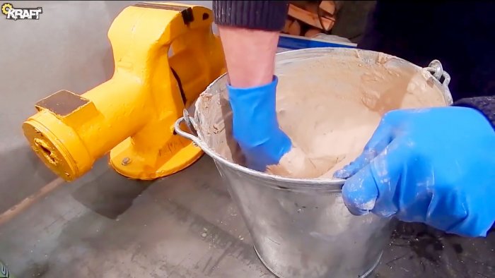 Jak vyrobit mini tavič na tavení hliníku z kbelíku a sádry