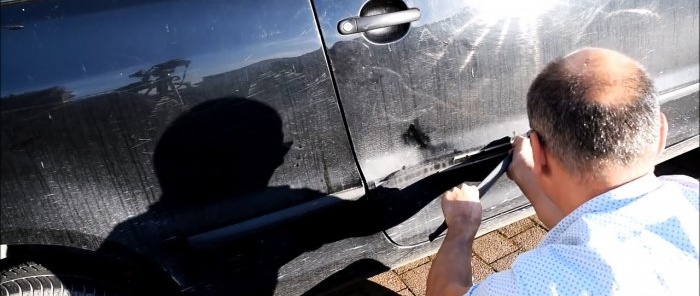 Како лако поправити удубљење на аутомобилу помоћу кључале воде и клипа