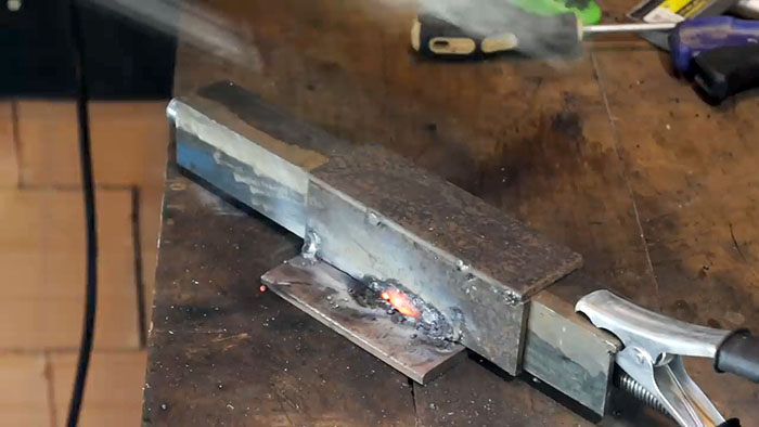 How to make a reliable vice from leftover metal