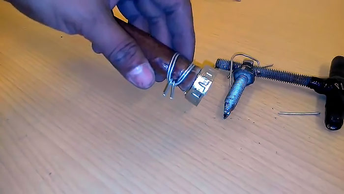 Simple DIY clamp