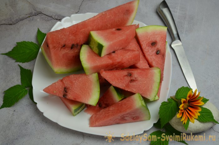 Syltede vannmeloner til vinteren