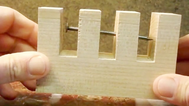 How to make a nail puzzle