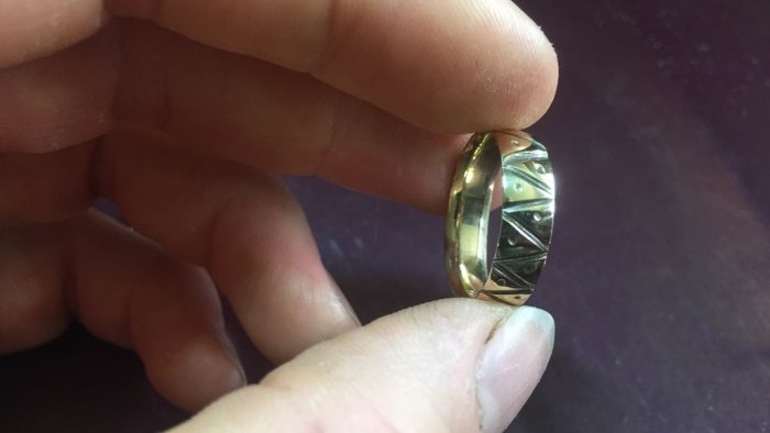 Wie man aus einer gewöhnlichen Münze einen Ring macht