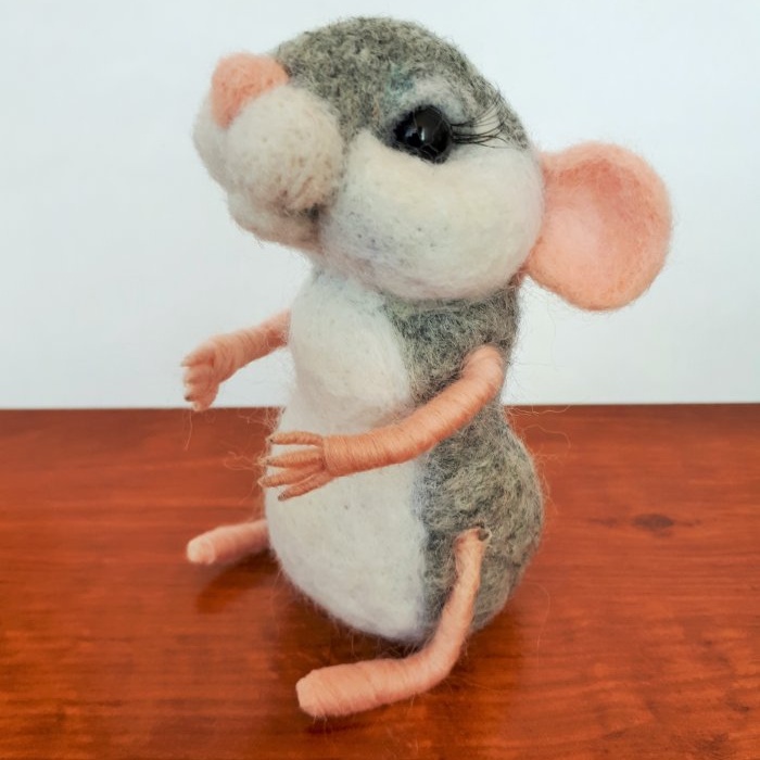 Pelės vilnos žaislai