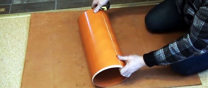 كيفية صنع مجرفة ثلج من الأنابيب البلاستيكية