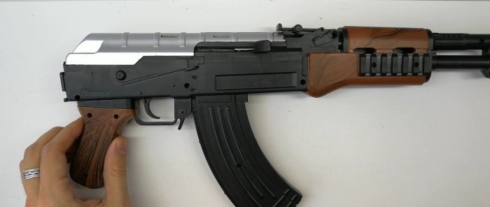 Hvordan lage en AK47-lampe
