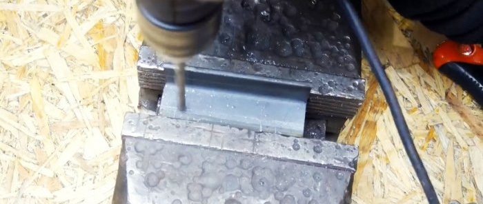 Comment fabriquer un excellent support pour une meuleuse d'angle à partir d'une vieille pompe de voiture