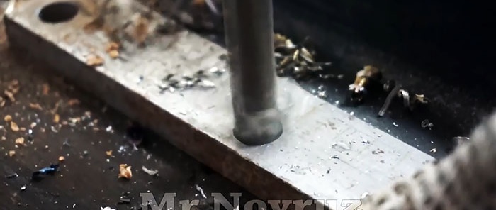 Comment fabriquer des cisailles à métaux de table à partir d'une lime