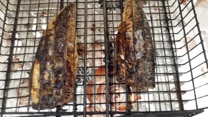 Hoe makreel te marineren voor het grillen, zodat het sappig wordt