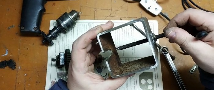 Paano gumawa ng pinakasimpleng armature bearing puller