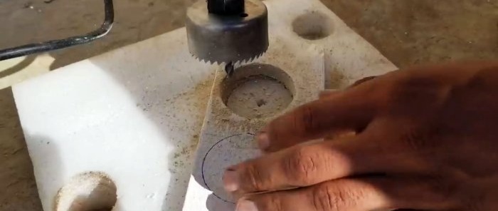 Hur man monterar en solfångare för uppvärmning från aluminiumburkar