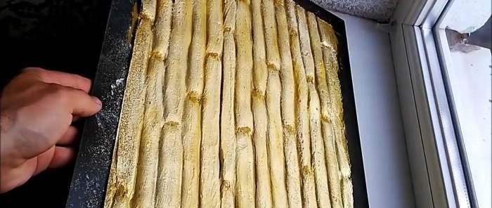 Kaip pasidaryti tekstūruotą volelį, kuris imituotų bambuką naudojant glaistą