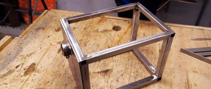 Hogyan készítsünk egy egyszerű gépet fém formázott vágásához fúróból