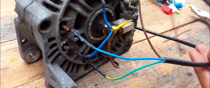 Como fazer uma scooter elétrica movida por um gerador automotivo