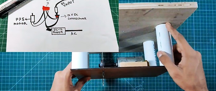 Herstellung einer 12-V-Mini-Tischkreissäge