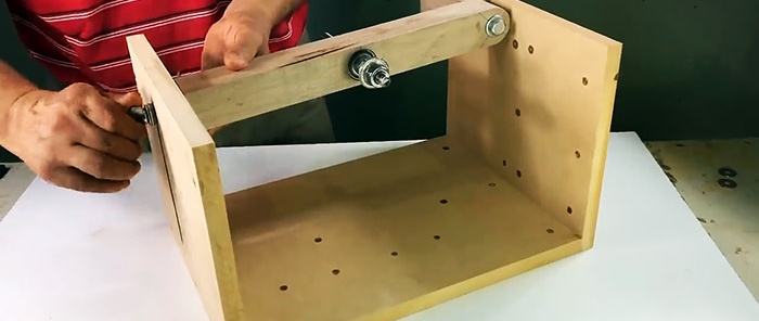 Comment fabriquer une scie circulaire compacte à partir d'une perceuse à profondeur de coupe réglable