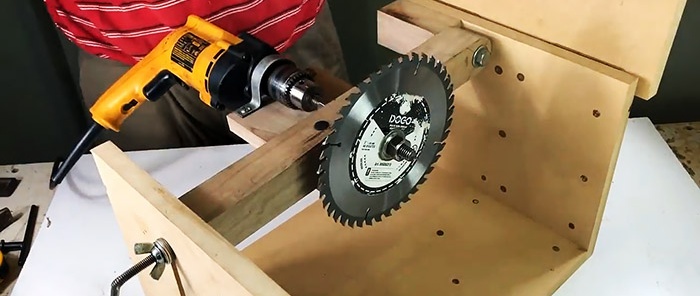 Hoe maak je een compacte cirkelzaag van een boormachine met instelbare zaagdiepte