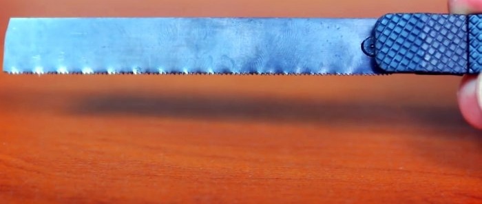 Cum să faci un ferăstrău dintr-un cuțit de papetărie