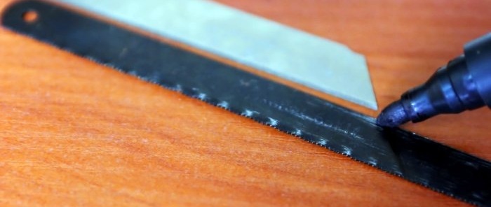 كيفية صنع منشار من سكين القرطاسية