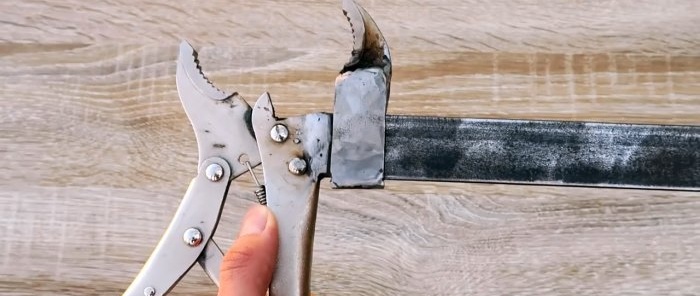 Paano i-convert ang clamping pliers sa isang malawak na quick-release clamp