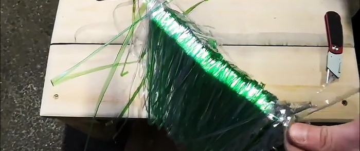 Cum să faci o mătură din sticle de plastic