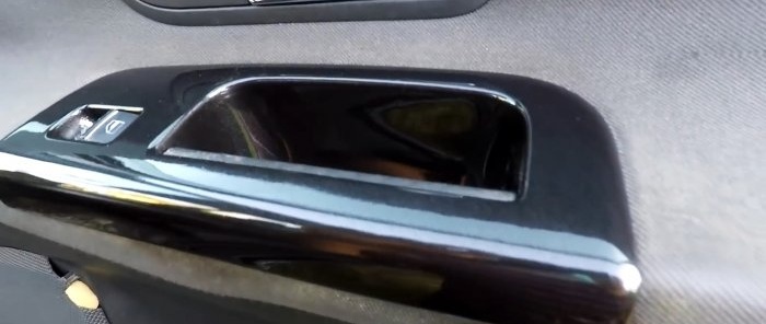 Πώς να επαναφέρετε το φθαρμένο πλαστικό εσωτερικό του αυτοκινήτου