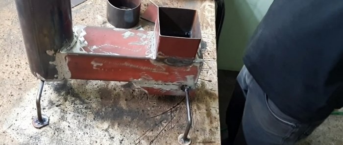 How to Make a Simple and Multifunctional Rocket Stove