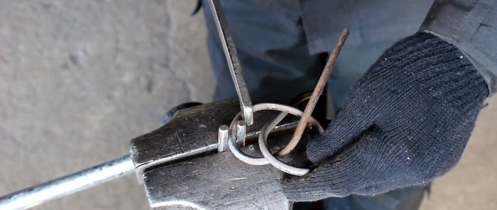 Cum să legați o tijă de oțel într-un nod