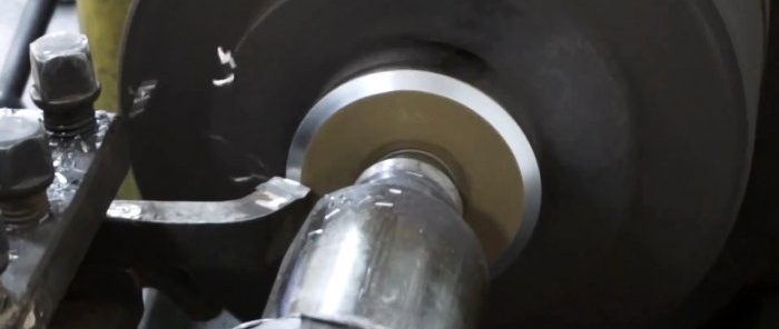 Kā izgatavot rullīšu šķēres metālam