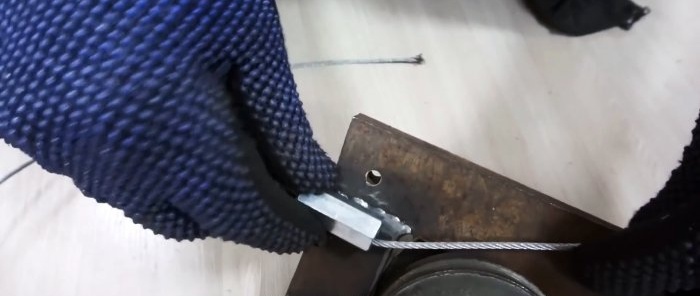 Kā izgatavot rullīšu šķēres metālam