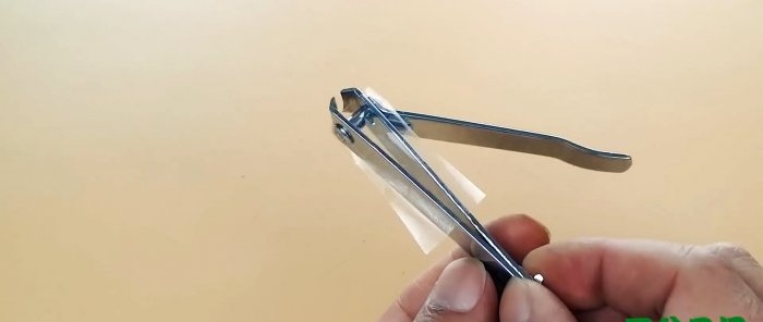 Podívejte se, kolik nástrojů může nůžky na nehty nahradit