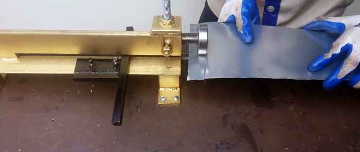 Hogyan készítsünk gépet merevítők készítésére fémlemezen