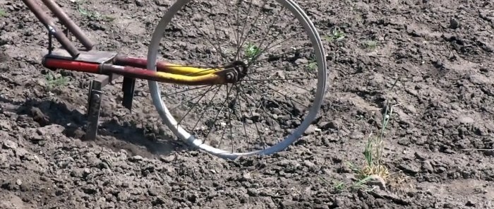 Cách làm máy xới cỏ bằng xe đạp cũ
