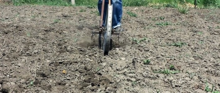 Cara membuat penanam rumpai menggunakan basikal tua