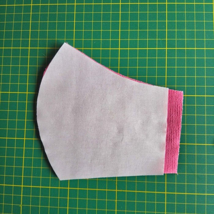 Master class Reusable mask with a pocket for the filter layer