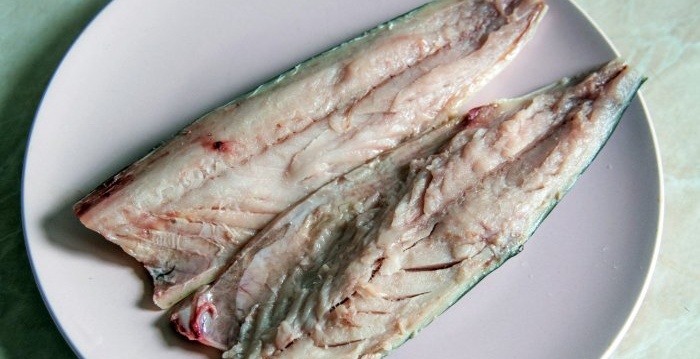 Makrela stroganina Jeme pestrú stravu Varíme jednoducho chutne a s radosťou