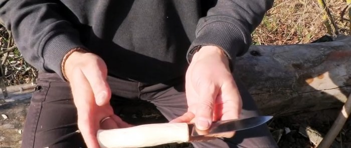 El montaje más sencillo del mango de un cuchillo sin pegamento.
