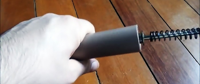Hur man gör en pneumatisk cylinder från PVC-rör