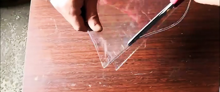 Како лако направити пластичне листове од ПЕТ боца