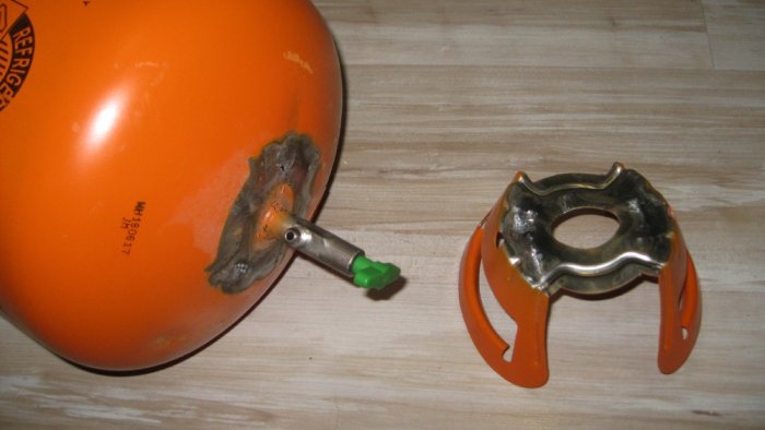 Wie man aus einem Freon-Zylinder einen kompakten Grill herstellt