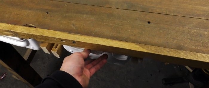 Comment utiliser à bon escient un bidon en plastique dans un garage ou un atelier