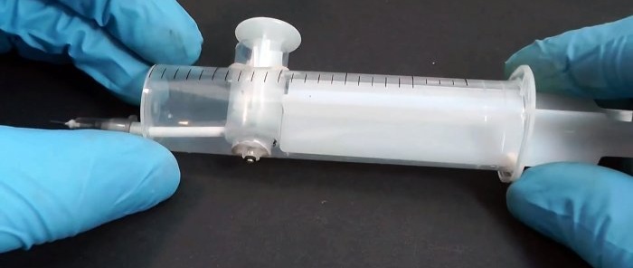 Como fazer um mini aerógrafo simples com seringas