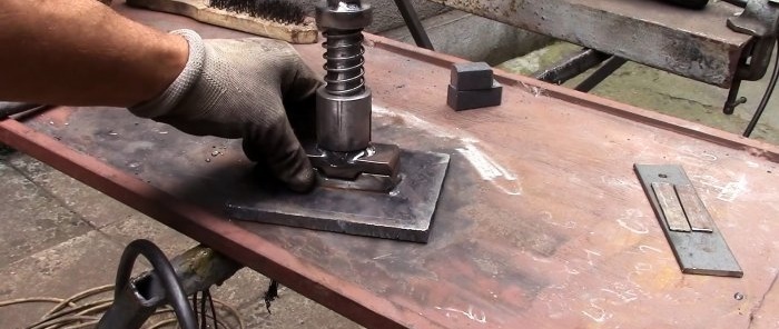Jak vyrobit stroj na rychlou výrobu kované mříže